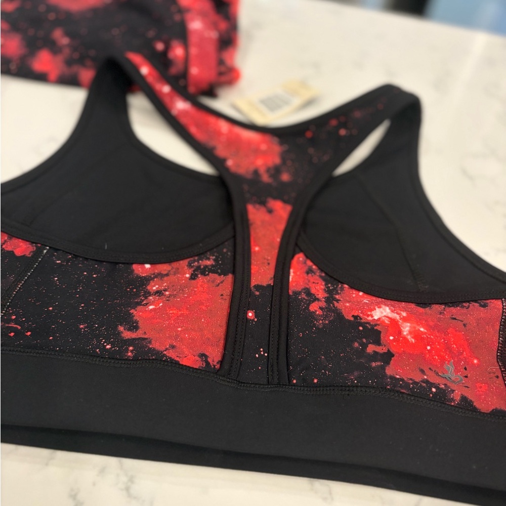 Torrid sports bra and leggings
